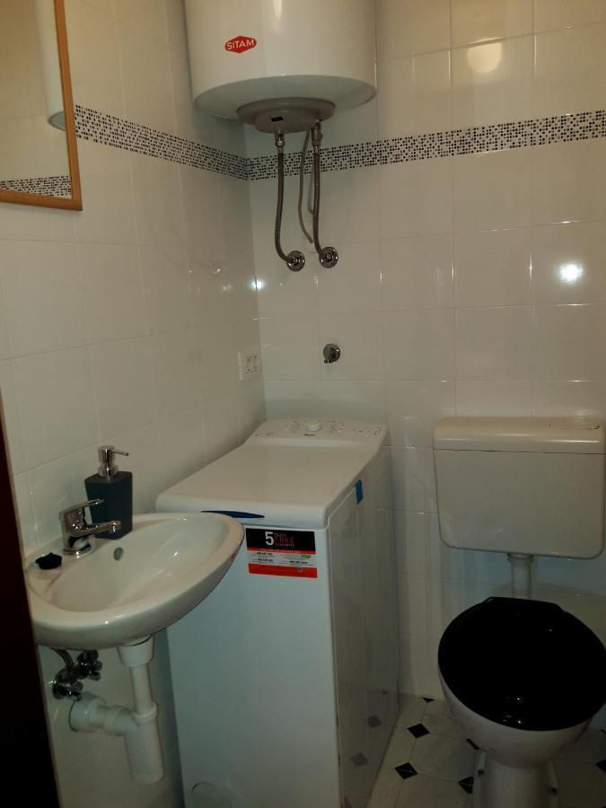 Casa Istriana Nona Pina Βίλα Kaštelir Εξωτερικό φωτογραφία