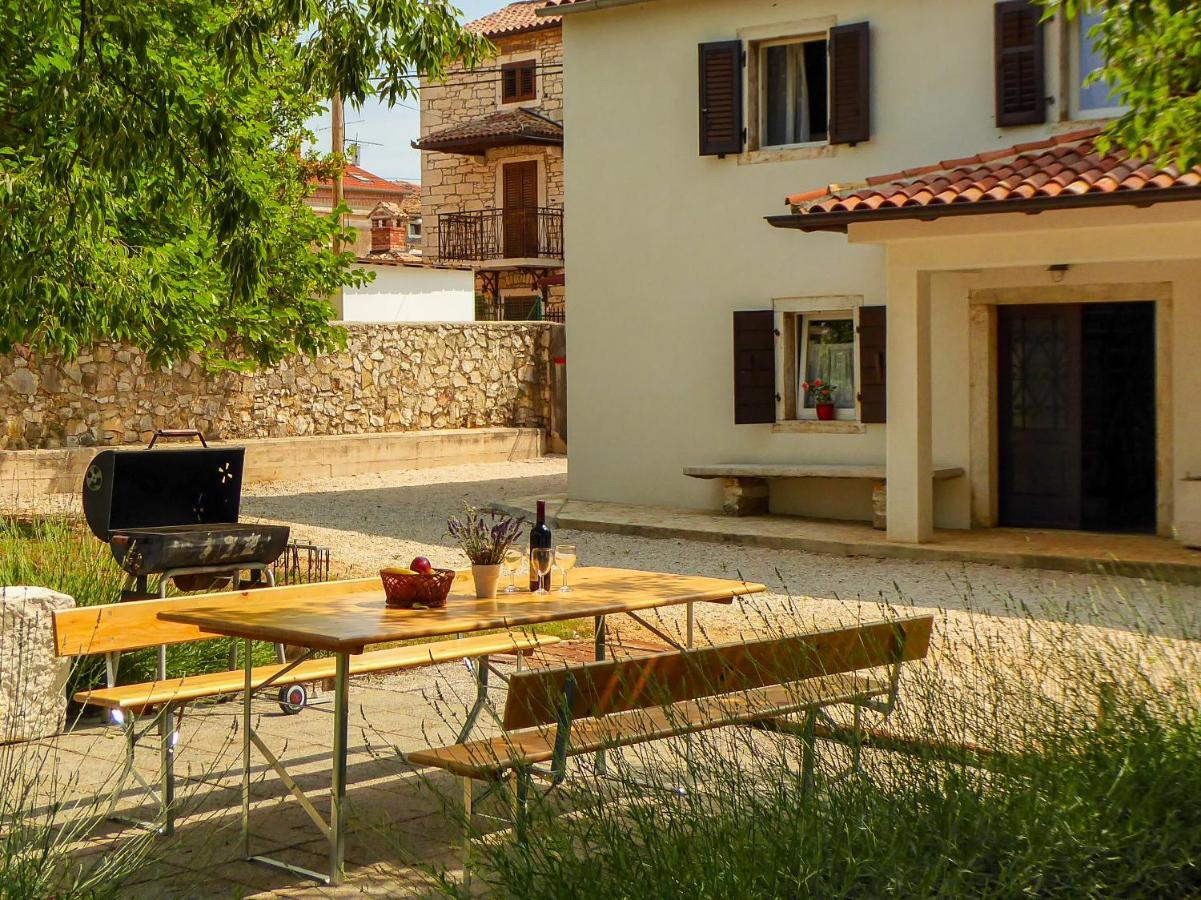 Casa Istriana Nona Pina Βίλα Kaštelir Εξωτερικό φωτογραφία